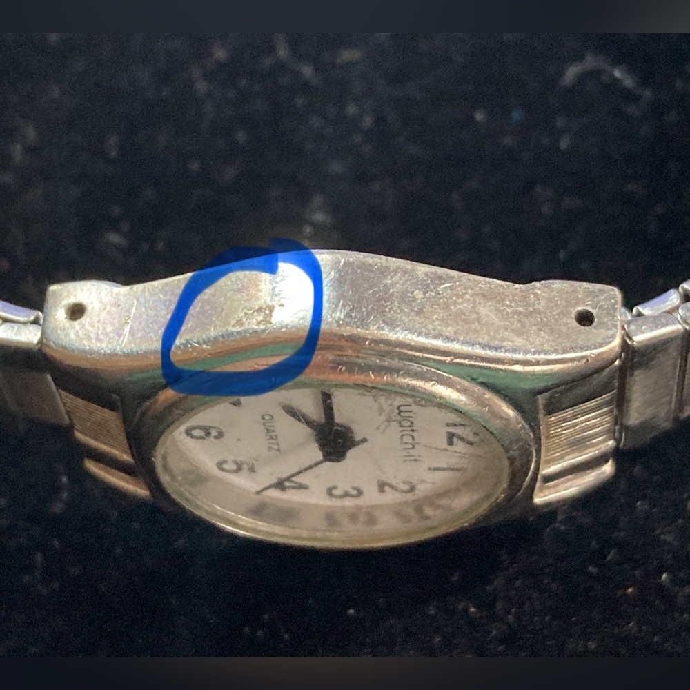 VINTAGE WATCH-IT LADIES SILVER TONE WATCH - Picture 5 of 6